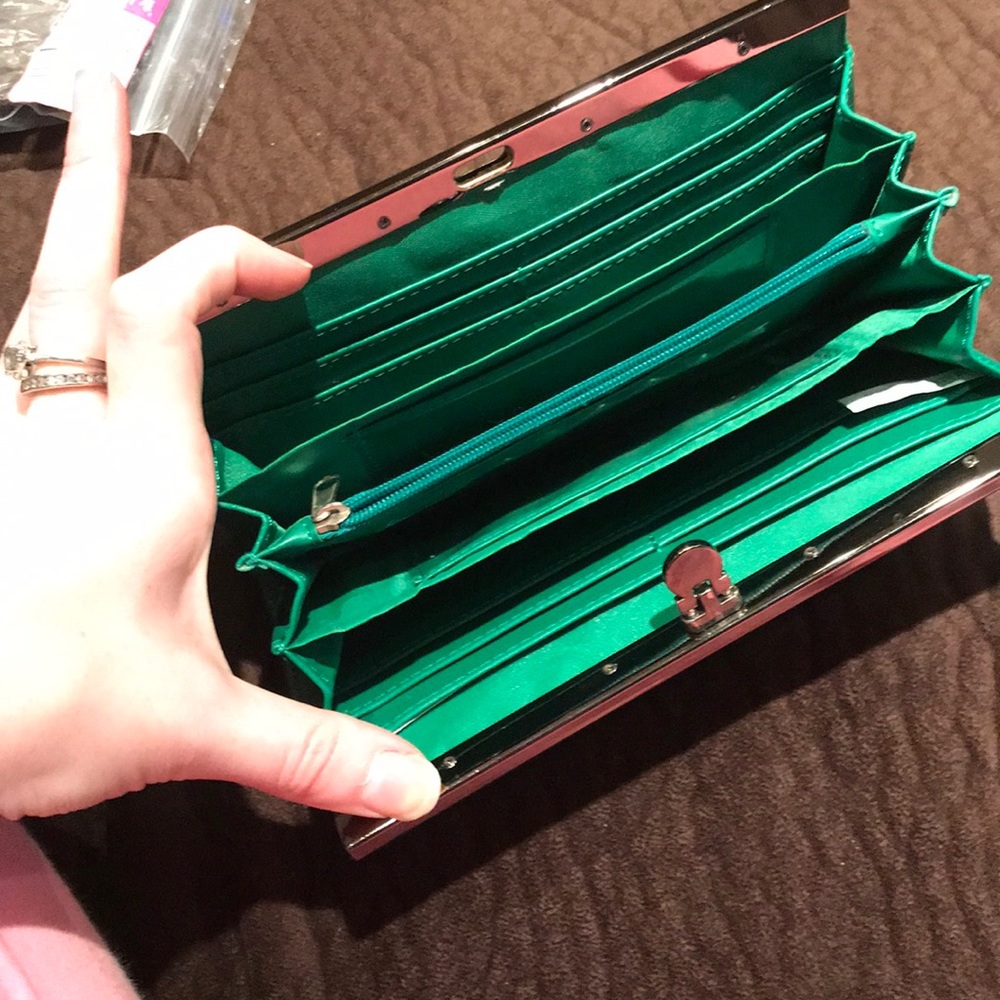Wallet - Picture 3 of 3